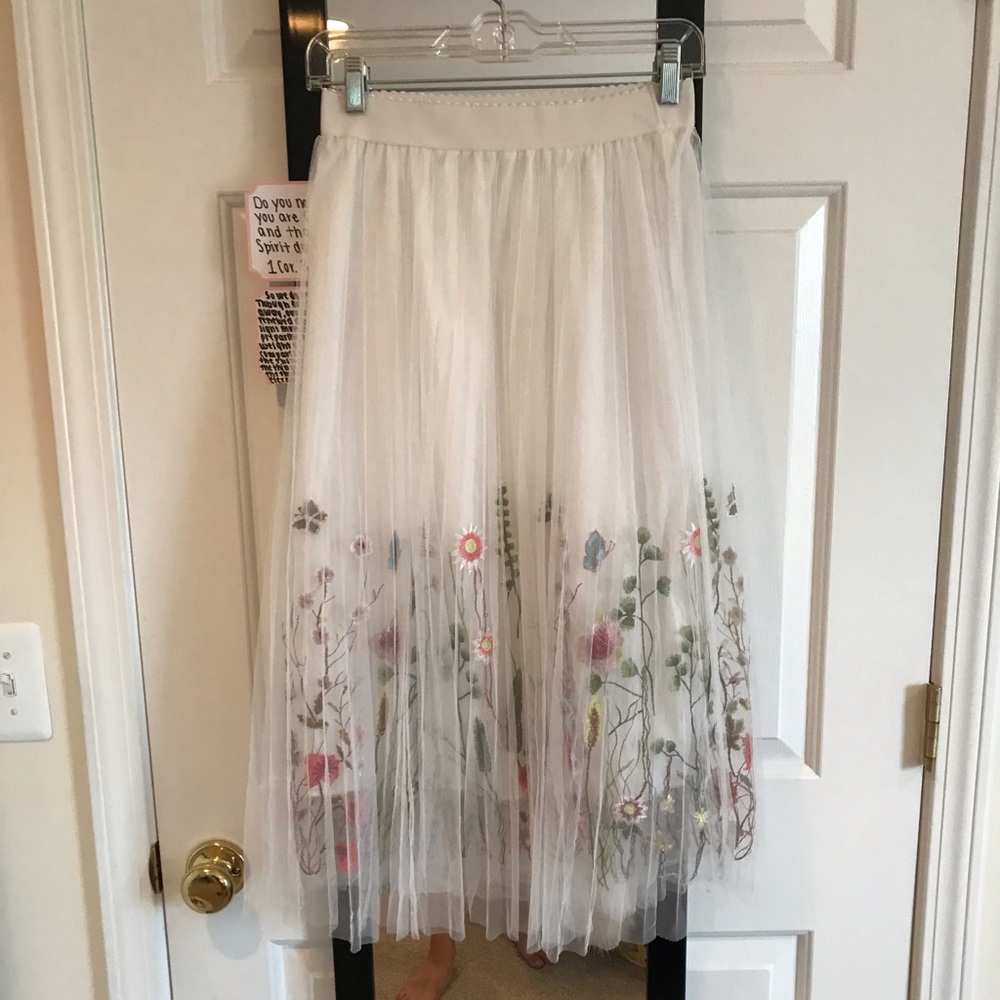 WOMEN TULLE SKIRT